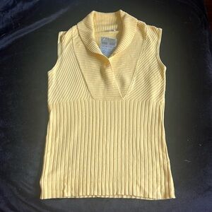 Cache Sleeveless Top